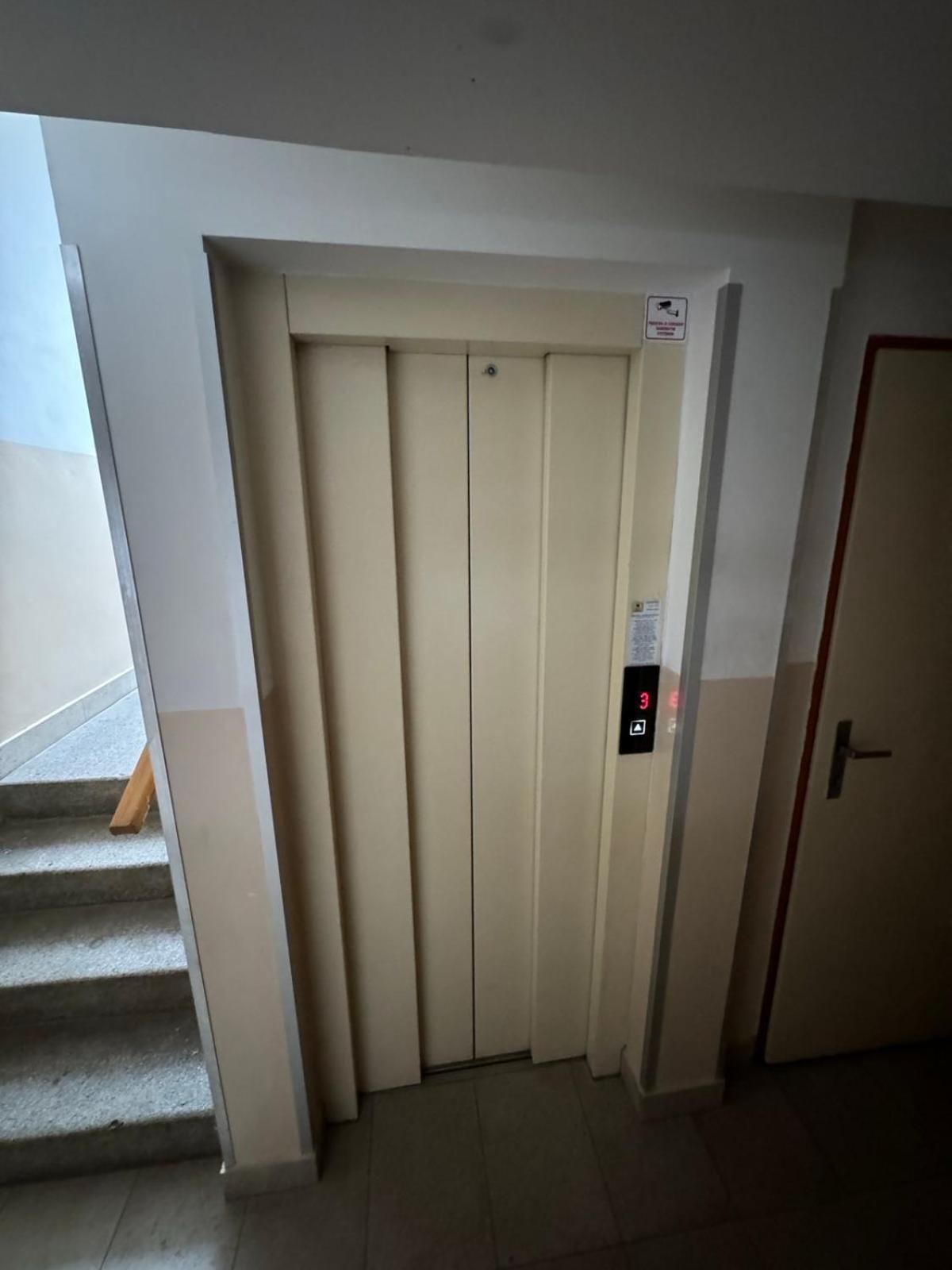Apartman Sabo Komenskeho コシツェ エクステリア 写真