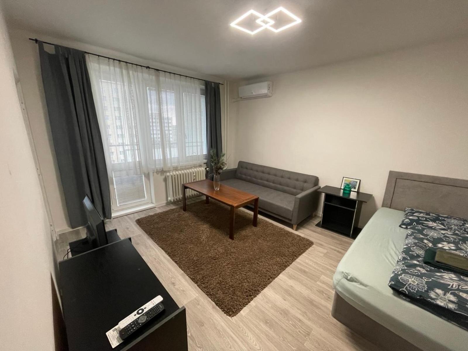 Apartman Sabo Komenskeho コシツェ エクステリア 写真